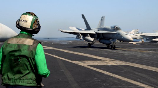 USS GEORGE H.W. BUSH (CVN 77) 140624-N-XI307-108 (14331981690)