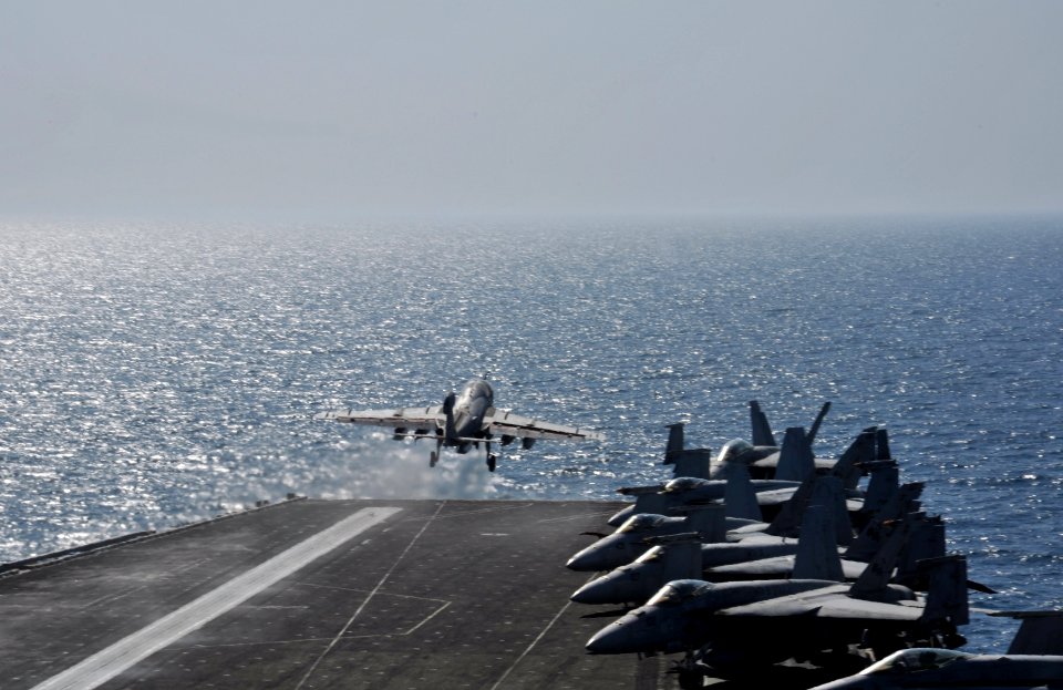 USS George H.W. Bush (CVN 77) 140624-N-CS564-060 (14502735265)