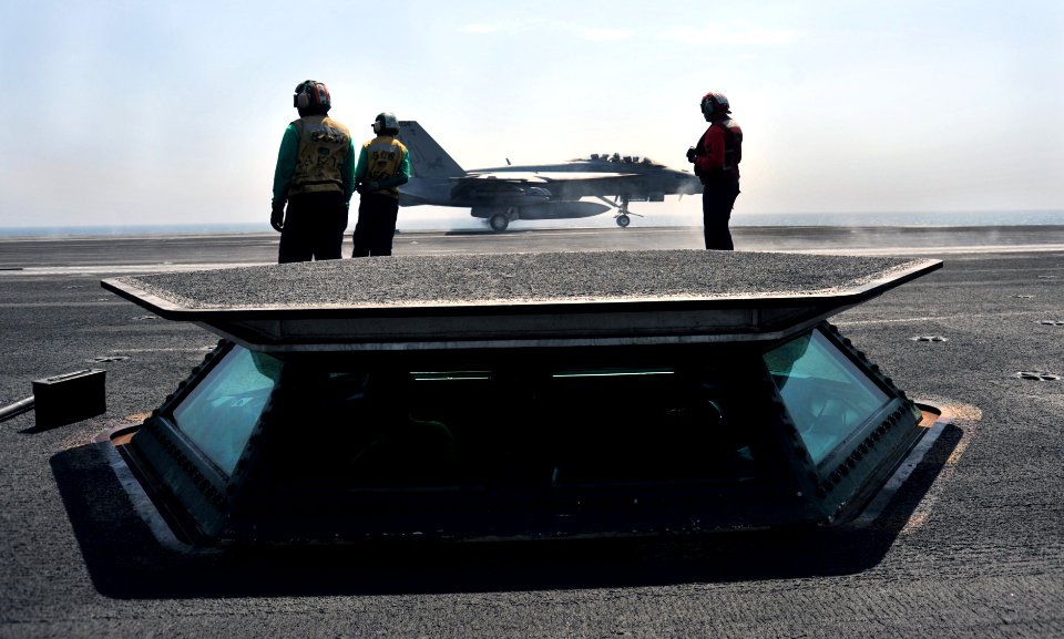 USS George H.W. Bush (CVN 77) 140623-N-CS564-176 (14308151788)