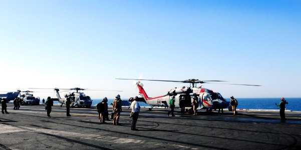 USS George H.W. Bush (CVN 77) 140617-N-CZ979-358 (14278117387)