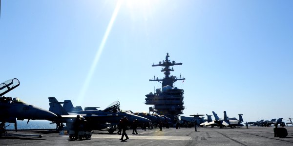 USS George H.W. Bush (CVN 77) 140617-N-CZ979-315 (14278118397)