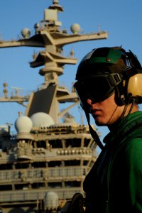 USS George H.W. Bush (CVN 77) 140616-N-EY632-233 (14254994799)