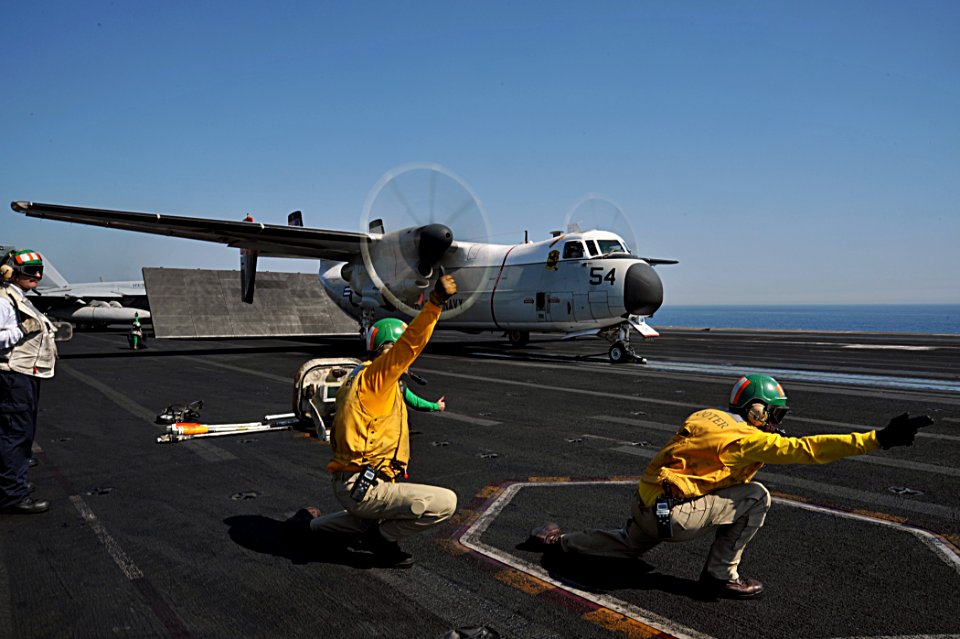 USS George H.W. Bush (CVN 77) 140619-N-CS564-063 (14463424624)