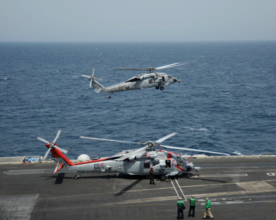 USS GEORGE H.W. BUSH (CVN 77) 140514-N-CS564-075 (14316153273)