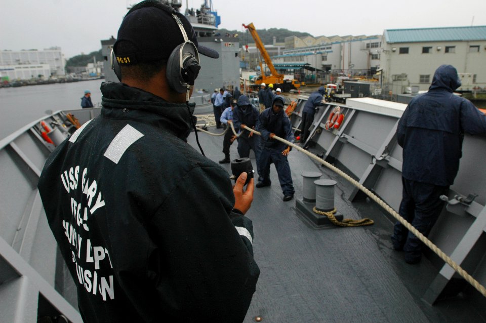 US Navy 060901-N-1332Y-021 Sailors aboard the guided missile frigate USS Gary (FFG 51) cast off from Commander, Fleet Activities Yokosuka, to assist in the Tokyo Metropolitan Government Natural Disaster Drill