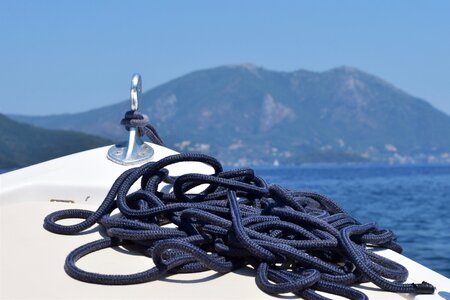 The bow of the ship rope anchor photo