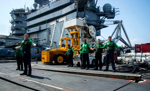 USS George H.W. Bush (CVN 77) 140321-N-SI489-320 (13324975133)