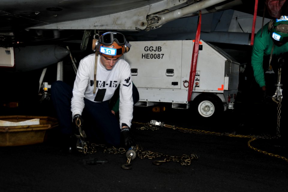 USS George H. W. Bush (CVN 77) 140627-N-CS564-023 (14508458146)