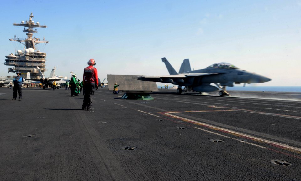 USS George H. W. Bush (CVN 77) (14528182841)