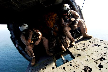 US Navy 061122-N-8148A-088 Air crewman assigned to
