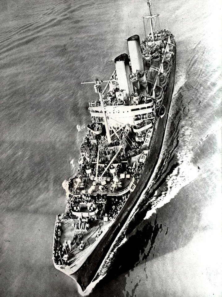 USS General A. E. Anderson (AP-111) underway at sea, circa in 1945