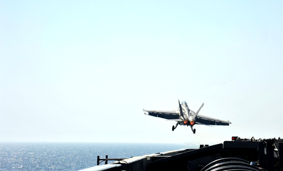 USS George H. W. Bush (CVN 77) 140627-N-CS564-113 (14528170741)