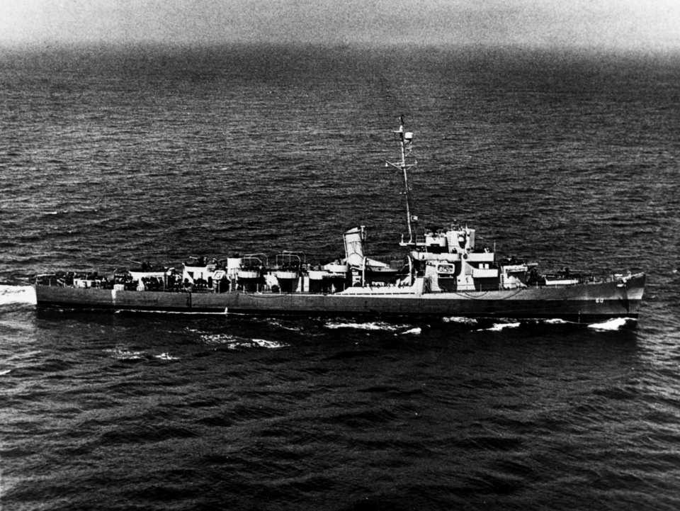 USS Gantner (DE-60) underway off New York City on 22 July 1944 (NH 91549)