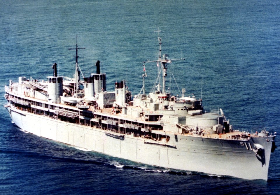 USS Fulton (AS-11) underway in the Atlantic Ocean on 6 December 1984 (6391550)