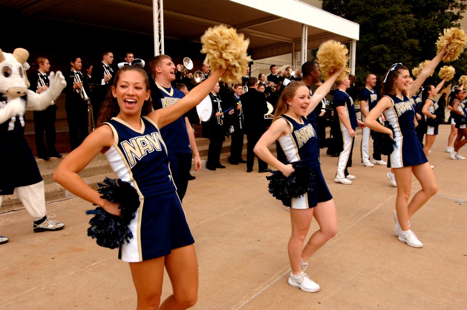 US Navy 061130-N-3642E-077 U.S. Naval Academy Pep-Rally at the Pentagon