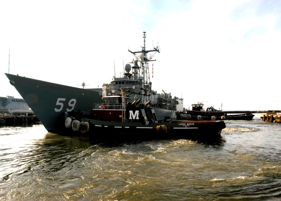 US Navy 061127-N-1713L-040 The guided-missile frigate USS Kauffman (FFG 59) departs Naval Station Norfolk as part of Surface Strike Group (SSG) 07-1 for a six-month deployment in support of Maritime Security Operations