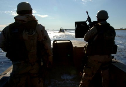 US Navy 061210-N-4097B-008 Sailors assigned to Riverine Squadron One (RIVRON-1) conduct field and water exercises as part of their final evaluation prior to deployment