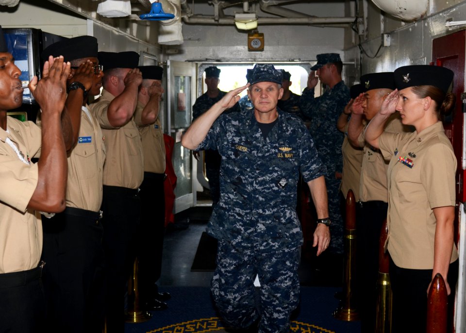 USS Frank Cable 131101-N-EV320-045