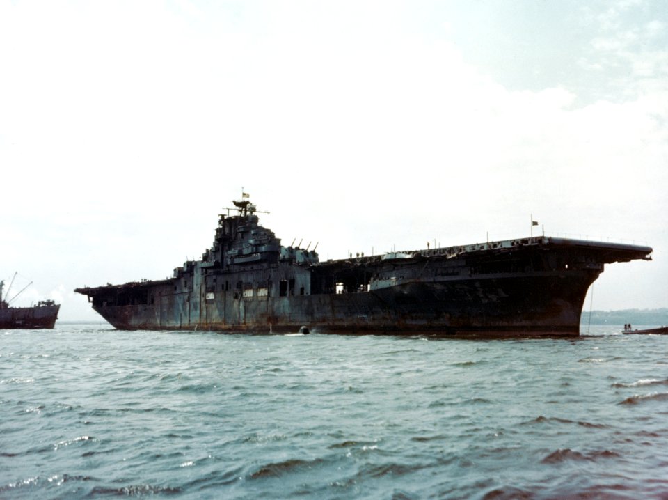 USS Franklin (CV-13) anchored off New York City on 28 April 1945