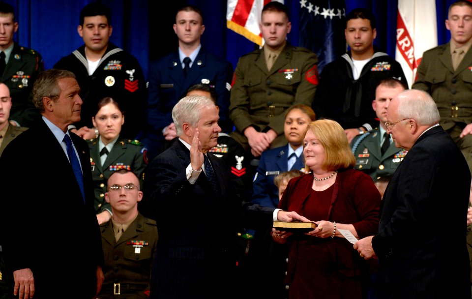US Navy 061218-D-2987S-075 Becky Gates holds the bible as Vice President Dick Cheney swears in Dr. Robert M. Gates as the 22nd Secretary of Defense