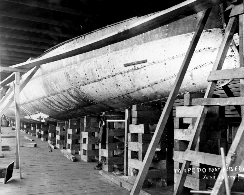 USS Fox - 19-N-14-26-1