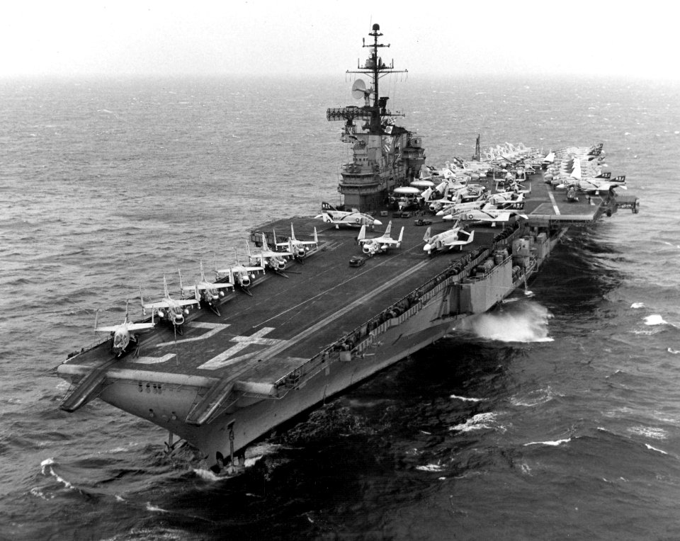 USS Franklin D. Roosevelt (CVA-42) underway in 1971 (NNAM.1996.488.062.023)