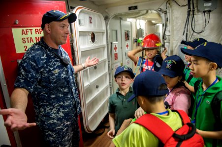 USS Fort Worth (LCS 3) Ship tours in Jakarta 141224-N-DC018-318