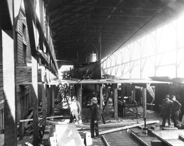 USS Fox - 19-N-14-26-4