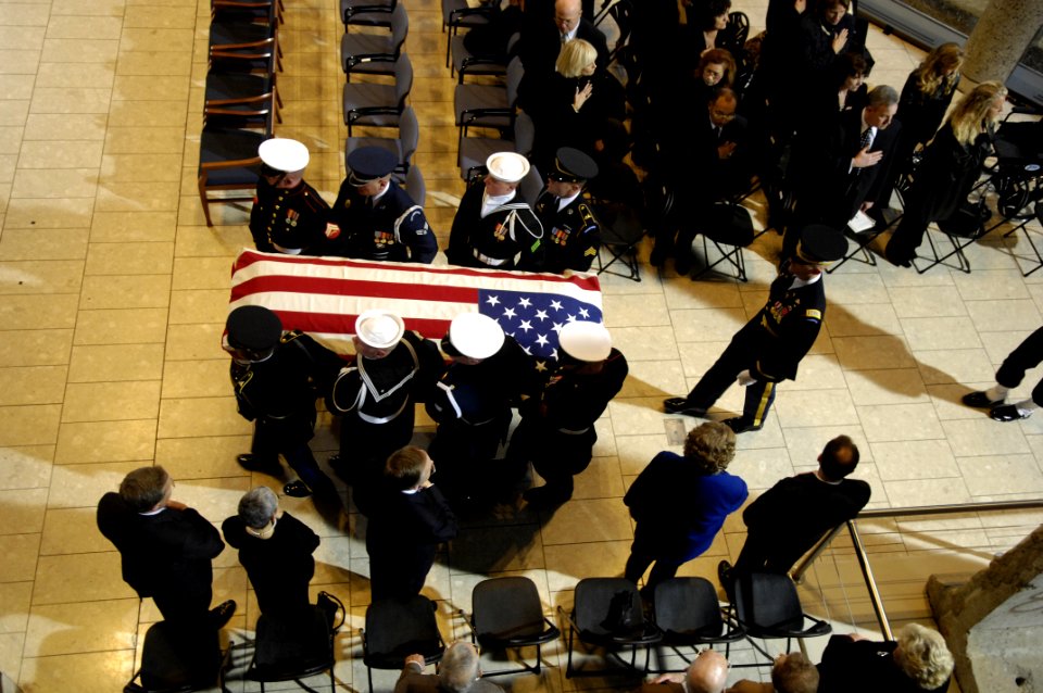 US Navy 070102-F-8535W-147 Ceremonial Honor Guard carry the casket of former President Gerald R. Ford into the Gerald R. Ford Museum in Grand Rapids
