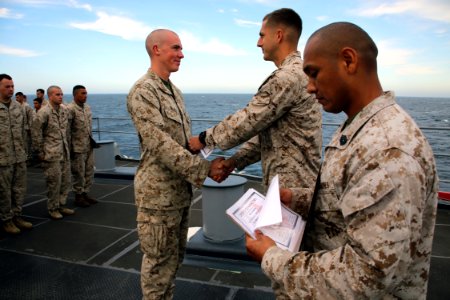 USS Fort McHenry (LSD 43) 150306-M-AR522-113 (16153727913)