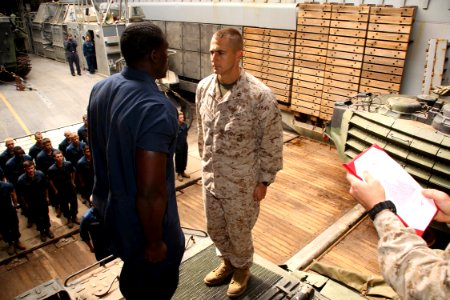 USS Fort McHenry (LSD 43) 150319-M-AR522-056 (16986029015)