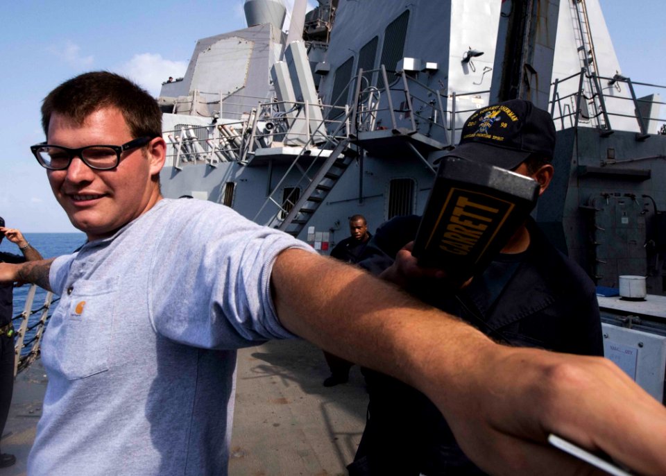 USS Forrest Sherman (DDG 98) 150516-N-TP976-011 (17669416490)