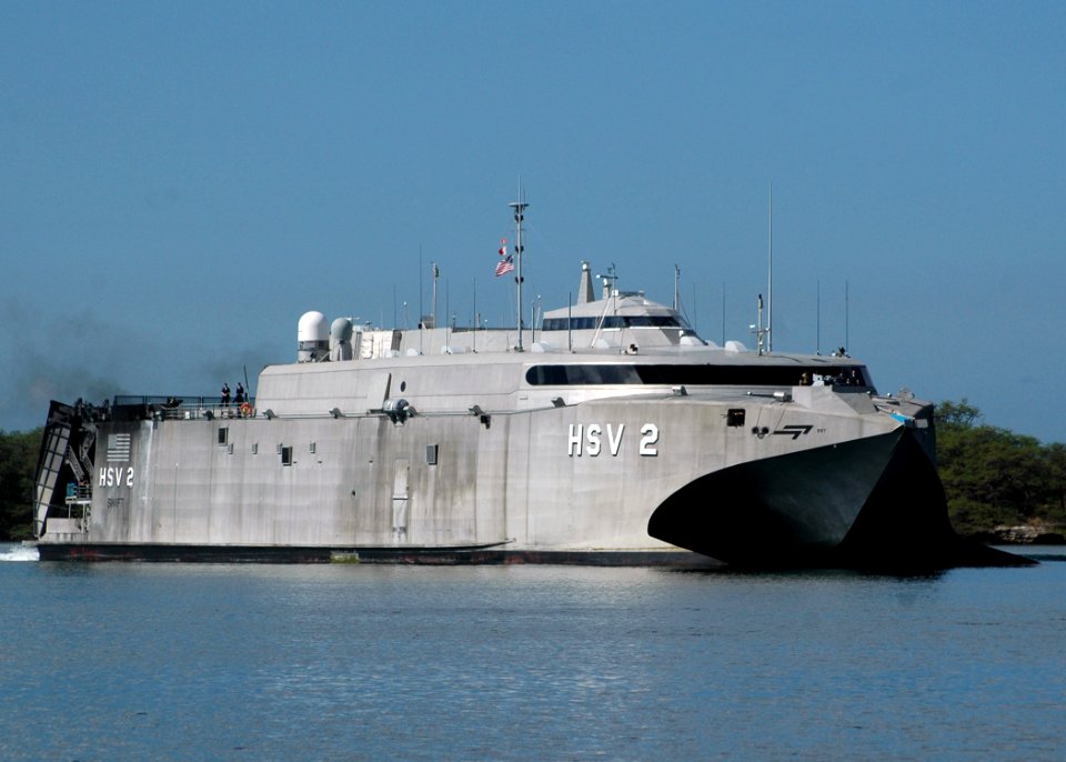 US Navy 070125-N-0879R-007 U.S. Navy High-Speed Vessel (HSV-2) Swift arrives in Pearl Harbor for routine maintenance