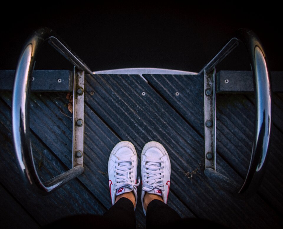 Handle shoe footwear