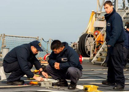 USS Fitzgerald Foal Eagle operations 160322-N-GW139-190