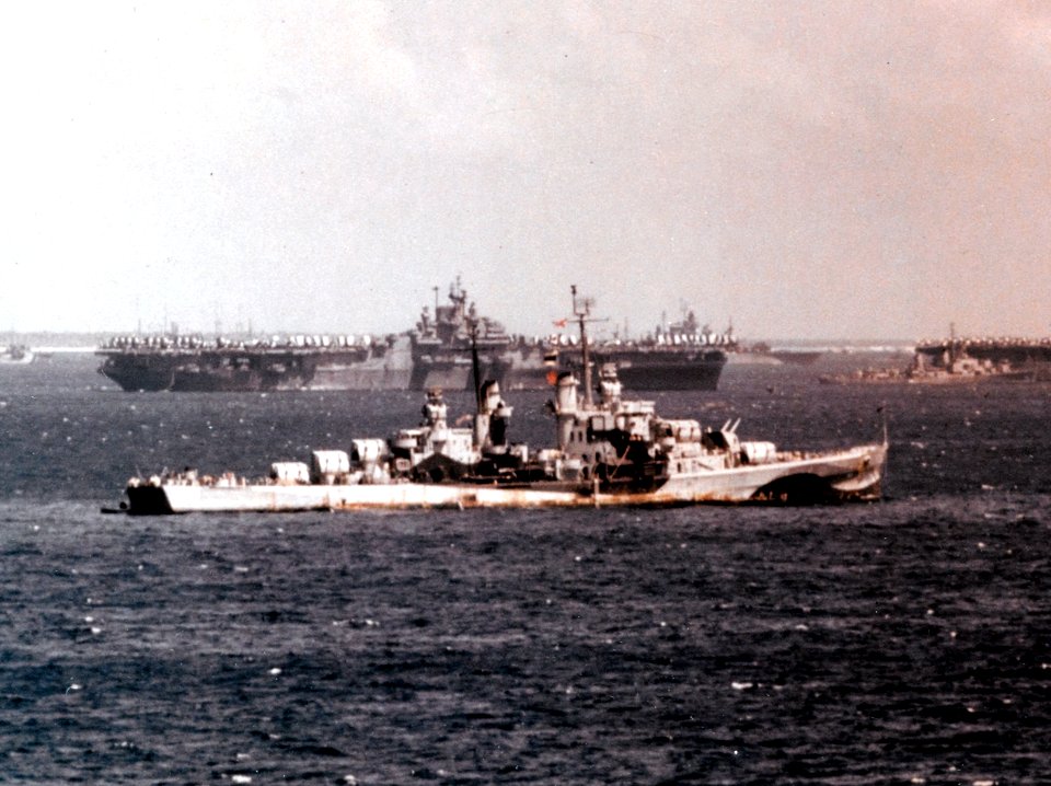 USS Flint (CL-97) at anchor in March 1945 (80-G-K-3813)