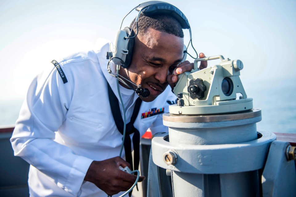 USS Fitzgerald operations 150501-N-XM324-014