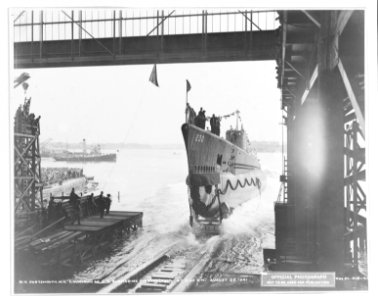 USS FINBACK (SS-230) photo