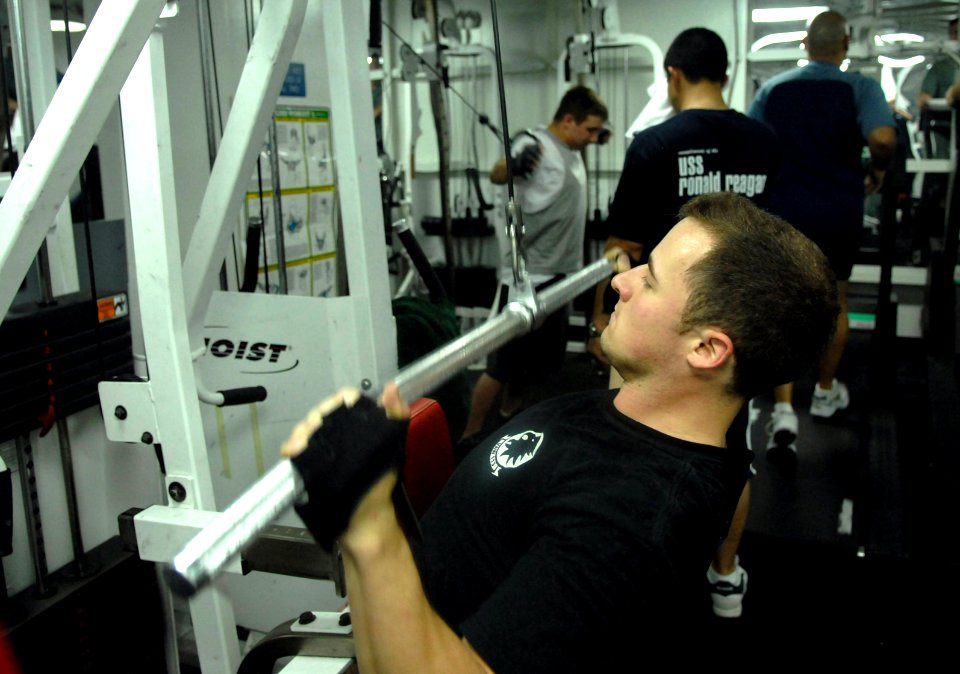 US Navy 070205-N-3659B-010 Aviation Boatswain's Mate Airman Aaron Chambers, from San Angelo, Texas, works out in the aft gym of USS Ronald Reagan (CVN 76)