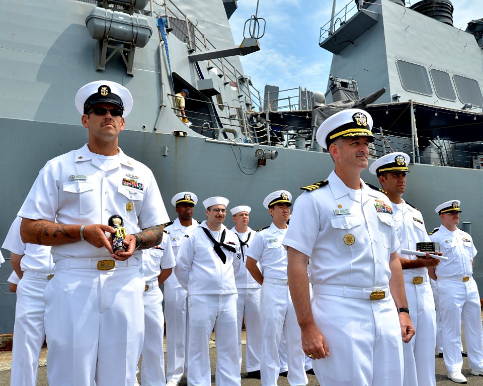 USS Fitzgerald arrives in northern Japan 130805-N-ZI955-156