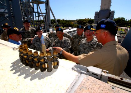 US Navy 070214-N-4965F-010 USS Lake Erie (CG 70) Commanding Officer, Capt. Randall Hendrickson, and Fire Controlman 2nd Class Harold Granberg, brief U.S. Army chaplains from U.S. Army, Pacific (USARPAC) on the capabilities of t