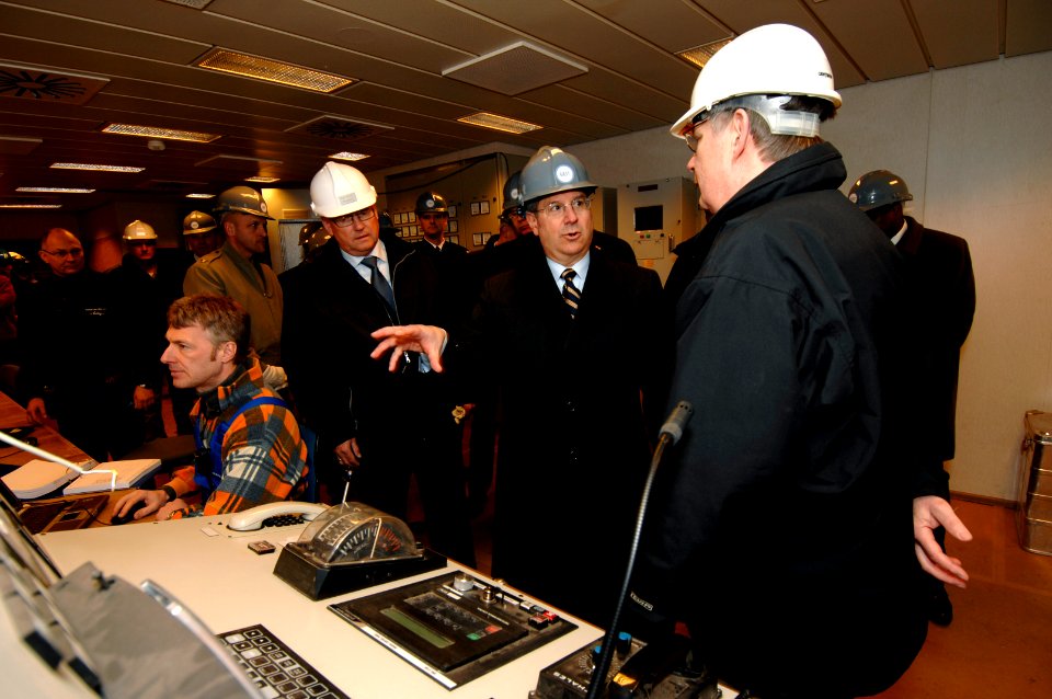 US Navy 070220-N-3642E-014 Secretary of the Navy (SECNAV), the Honorable Donald C. Winter receives a tour aboard a commercial ship currently being constructed by the A.P. Moller-Maersk's Odense Steel Shipyard