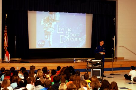 US Navy 070221-N-5758H-005 NASA astronaut Navy Capt. Christopher Ferguson, from Johnson Space Center in Houston, speaks to students at Linkhorne Elementary School in Virginia Beach photo