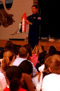 US Navy 070221-N-5758H-023 NASA astronaut Navy Capt. Christopher Ferguson, from Johnson Space Center in Houston, speaks to students at Linkhorne Elementary School in Virginia Beach photo