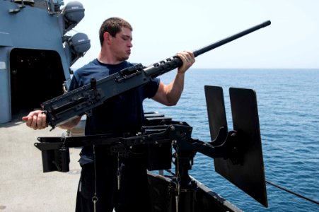 USS Farragut (DDG 99) 150612-N-VC236-011 (18177433594)