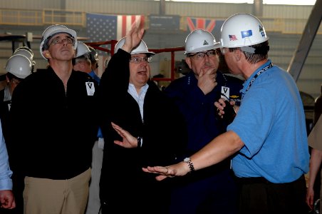 US Navy 070309-N-3642E-113 Secretary of the Navy (SECNAV), the Honorable Dr. Donald C. Winter, is given a tour of pre-commissioned ship Independence (LCS 2) during a tour of Austal Shipyards