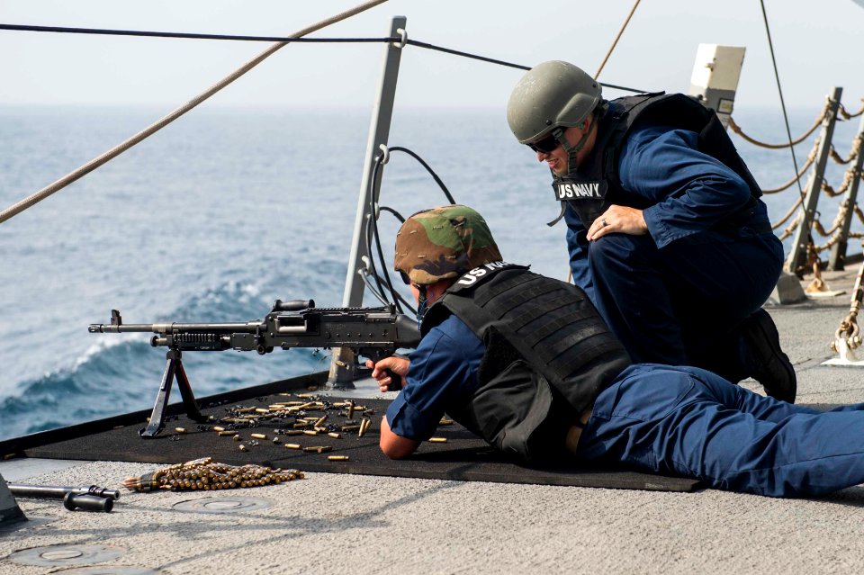 USS Farragut (DDG 99) 150713-N-VC236-040 (19774615841)