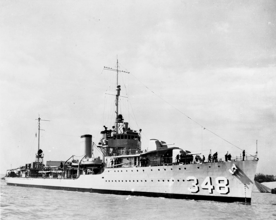 USS Farragut (DD-348) - 19-N-14753