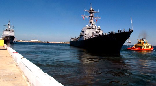 US Navy 070307-N-1522S-067 Guided missile destroyer USS Roosevelt (DDG 80) departs Naval Station Mayport for a scheduled deployment photo