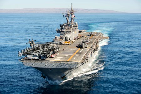 USS Essex simulates a strait transit as part of Dawn Blitz 2017. (38039913501)